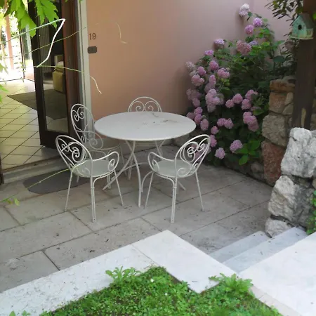 Apartment Nice With Pool In *